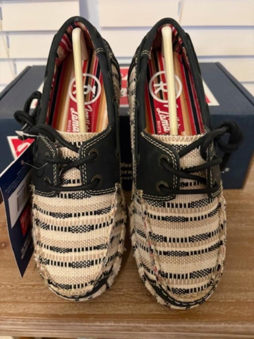 Women's Tony Lama Lindale Lace Up Casual Flats Canvas Leather Size 6.5B New